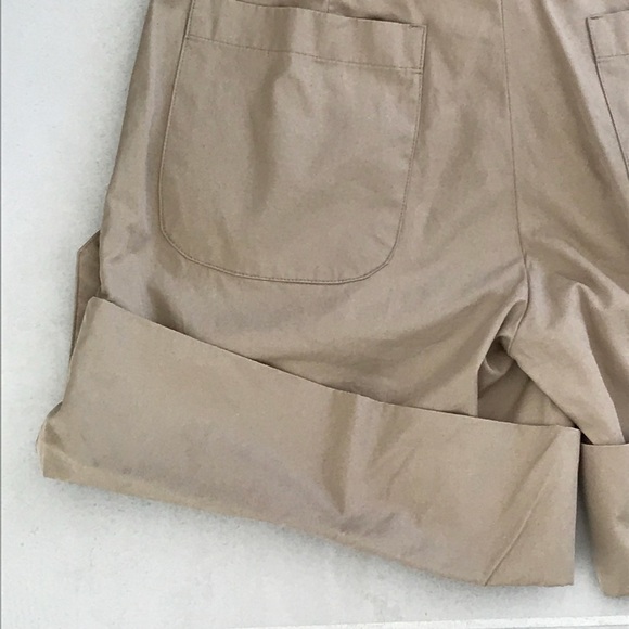 Band of Outsiders Beige Pleated Cuffed Shorts - Picture 8 of 8